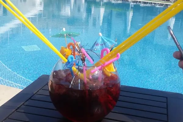 Tropicana Beach Hotel - Resim 14