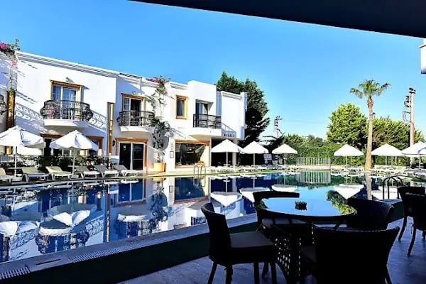 Tropicana Beach Hotel - Resim 10
