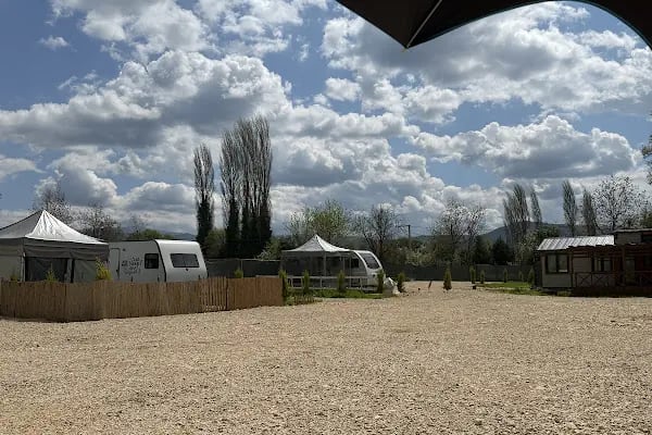 Ata Karavan Park - Resim 10