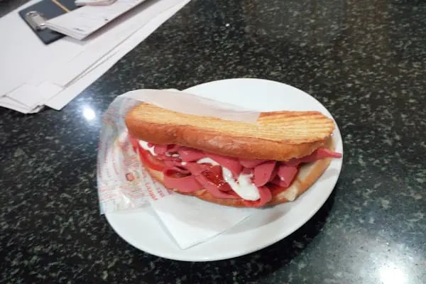 9 Kardeşler Kafe - Resim 13
