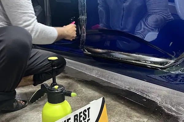 The BEST GARAGE - Resim 3