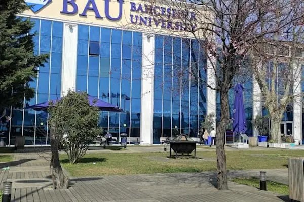 Bahçeşehir Üniversitesi - Resim 2