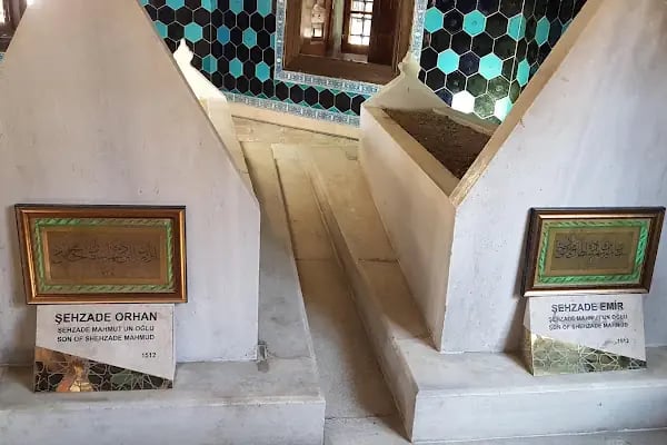Şehzade Mustafa Türbesi - Resim 19