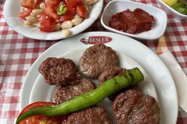 Yiğit Lokantası &amp; Pide Lahmacun - Resim 15