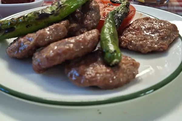 Yiğit Lokantası &amp; Pide Lahmacun - Resim 19