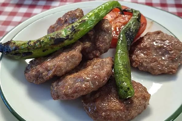 Yiğit Lokantası &amp; Pide Lahmacun - Resim 20