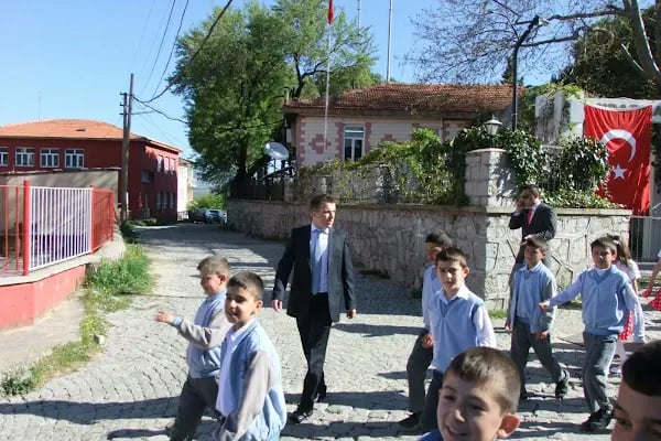 Yukarıbey Ortaokulu - Resim 12