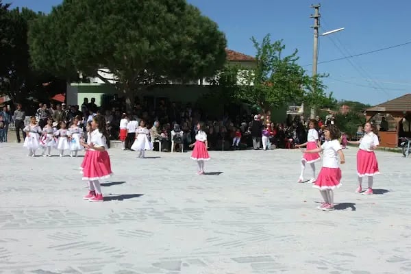 Yukarıbey Ortaokulu - Resim 6