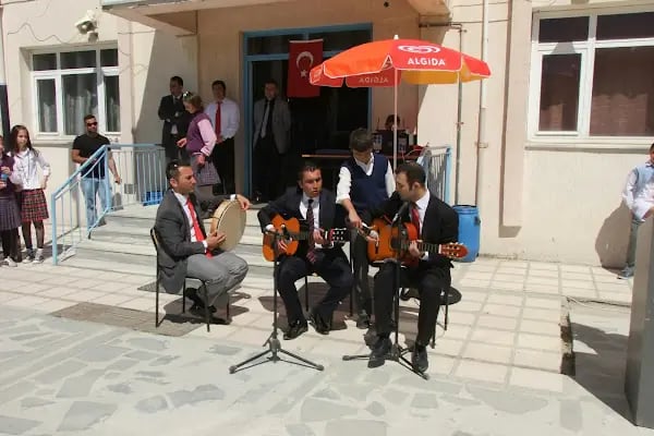 Yukarıbey Ortaokulu - Resim 17
