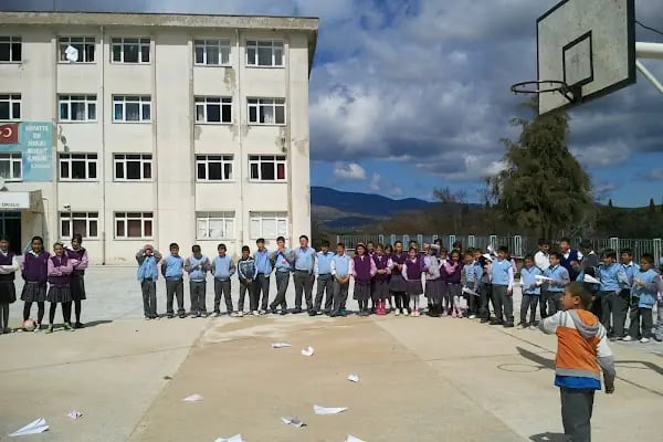 Yukarıbey Ortaokulu - Resim 18