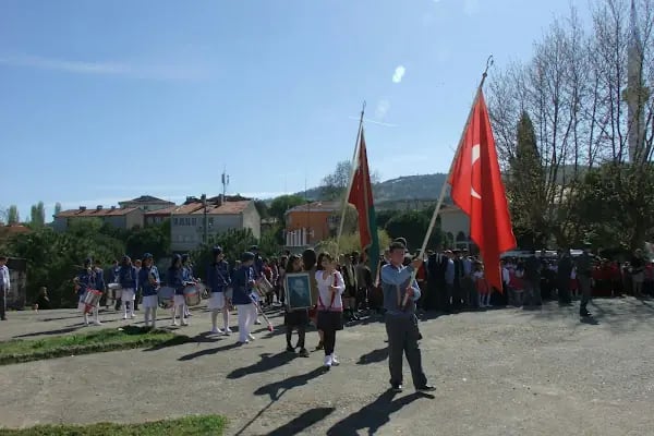 Yukarıbey Ortaokulu - Resim 9