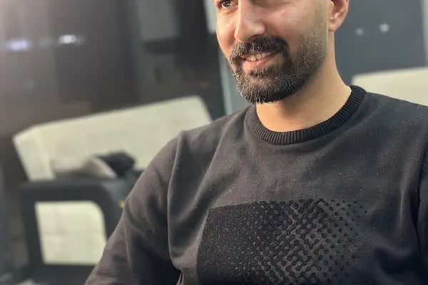 Ahmet Kıstırak Saç Sakal Tasarım Merkezi - Resim 5