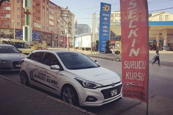 SEÇKİN SÜRÜCÜ KURSU - Resim 3