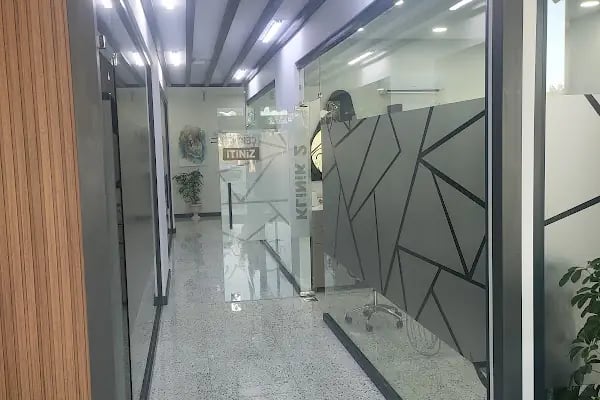 Kayalı Premium Ağız ve Diş Sağlığı Polikliniği - Resim 19