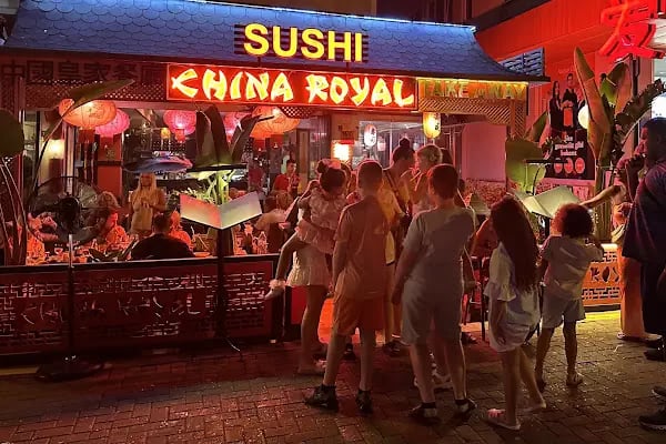 China Royal ,SUSHİ ROYAL Restaurant - Resim 6