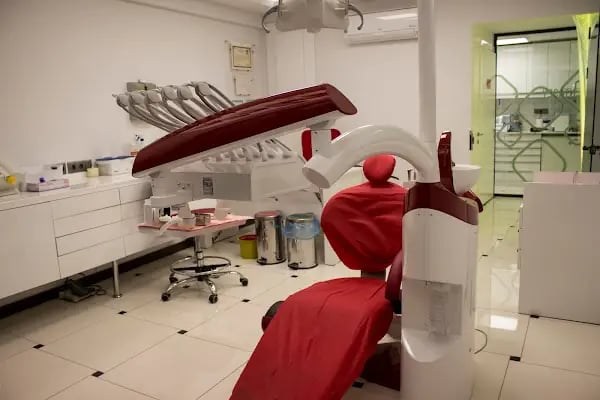 İzmir-Buca-Dt.Uğur Erçiftci-Özel Dentasey-Ağız ve Diş Sağlığı Polikliniği- Diş Hekimi (Doktoru) - İmplant--Protez - Resim 18