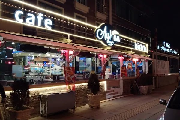 AYHAN PASTA CAFE BİSTRO - Resim 2