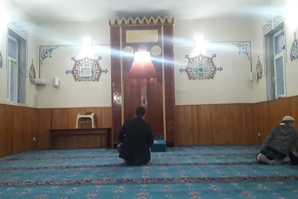 Güneşli Merkez Camii ve Kur'an Kursu - Resim 4