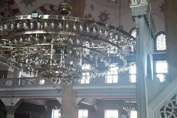 Güneşli Merkez Camii ve Kur'an Kursu - Resim 12