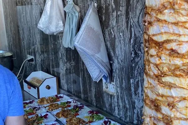 LEZZET DİYARI DÖNER AKCAKALE - Resim 2