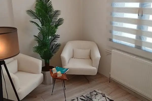 Çocuk ve Ergen Psikiyatrisi Uzman Doktor DERYA ERKUŞ DEMİR Kliniği - Resim 5