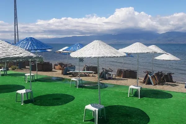 Emirhan Beach - Resim 11