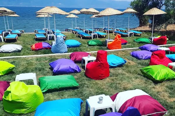Emirhan Beach - Resim 4