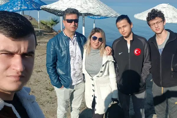 Emirhan Beach - Resim 20