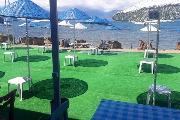 Emirhan Beach - Resim 2