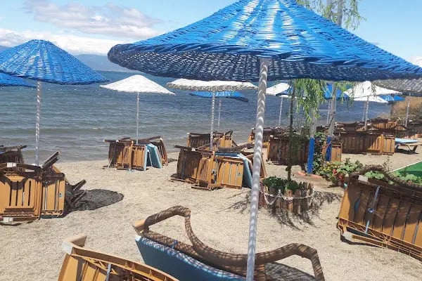 Emirhan Beach - Resim 7