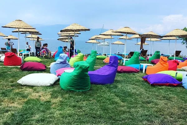 Emirhan Beach - Resim 8