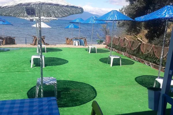 Emirhan Beach - Resim 16