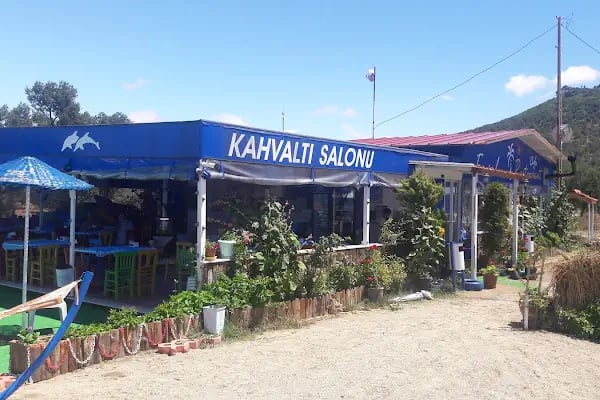 Emirhan Beach - Resim 9