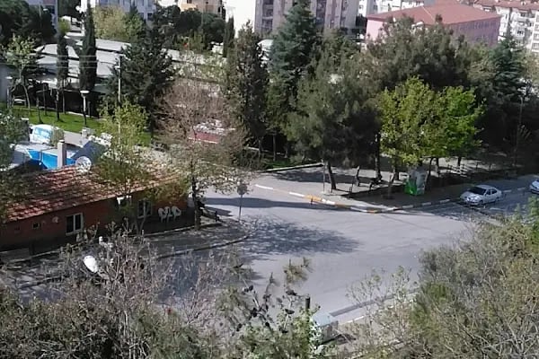 Adnan Menderes Pazar Alanı - Resim 10