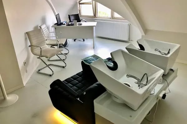 Burtom Konur Estetik ve Saç Ekim Merkezi - Bursa - Hair Transplant Clinic Turkey - Resim 11