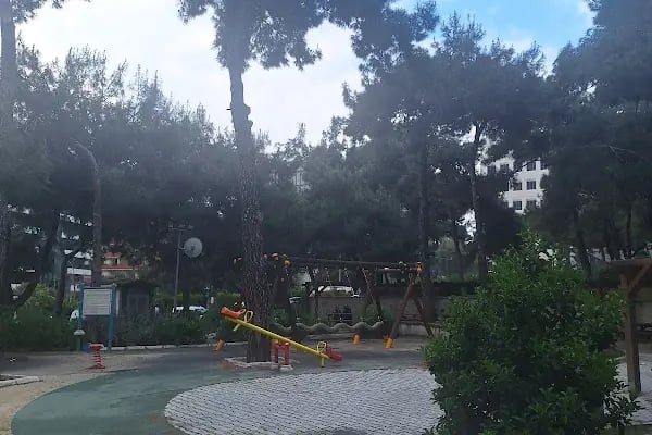Balçova belediyesi adalet ve demokrasi parkı - Resim 6