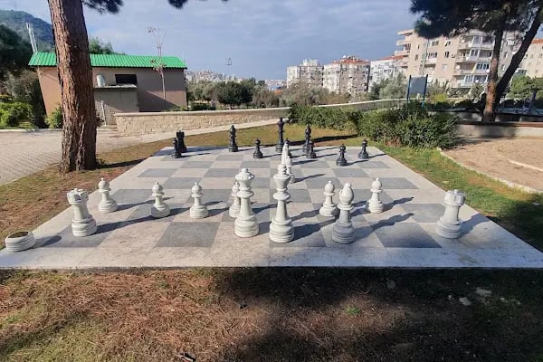 Balçova belediyesi adalet ve demokrasi parkı - Resim 20