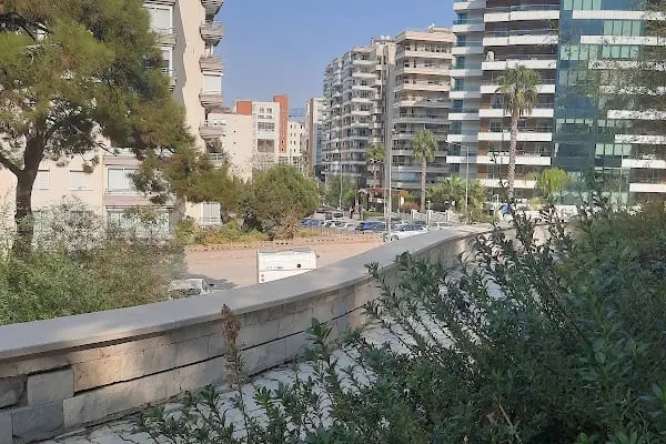 Balçova belediyesi adalet ve demokrasi parkı - Resim 15