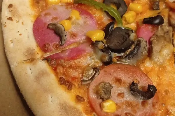 PizzaLazza Çayırova - Resim 5