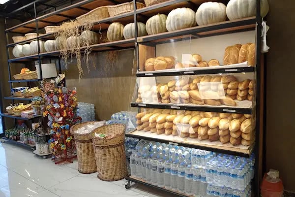 Ne var Ne yok Fırın Pastane Kafe - Resim 17