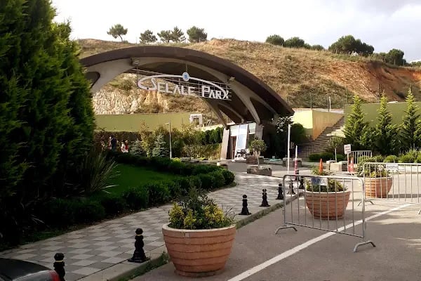Tuzla Belediyesi Şelale Eğitim Parkı - Resim 12