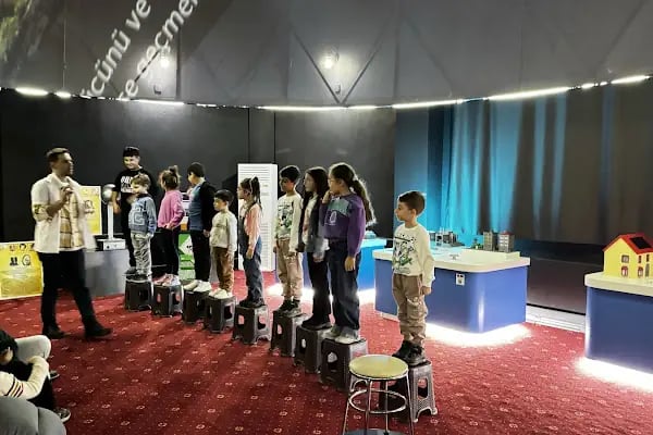 Konak Belediyesi Sancar Maruflu Bilim Merkezi - Resim 2