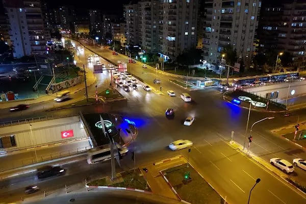 Uzm. Dt. Tayfun TURNA | Ağız Diş ve Çene Cerrahisi Uzmanı - Resim 10