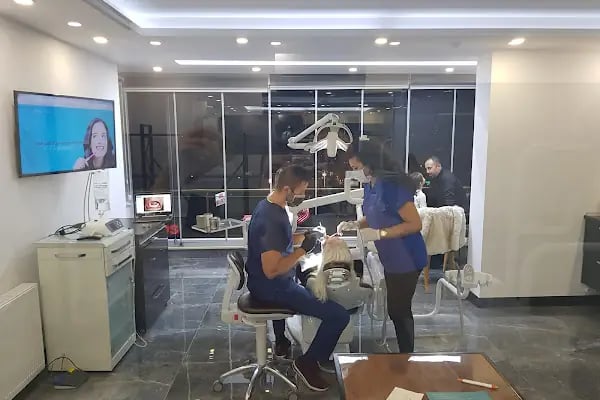 Uzm. Dt. Tayfun TURNA | Ağız Diş ve Çene Cerrahisi Uzmanı - Resim 8