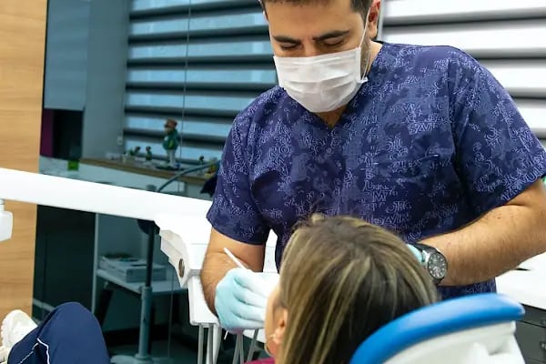 Diş Hekimi Dr.H.Emre Harbalıoğlu - Resim 2