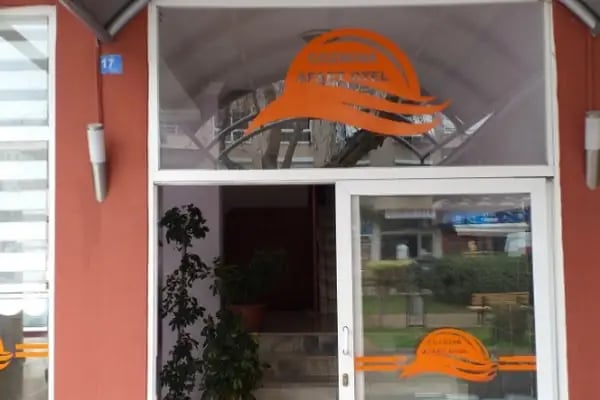 Cozmina Apart Hotel - Resim 8