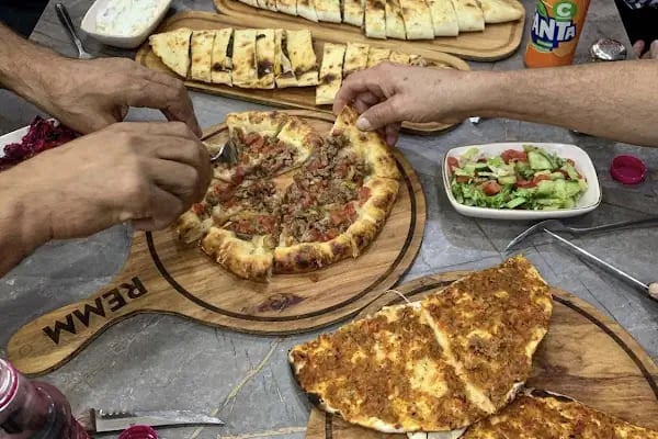 Gürsu ET Döner &amp; Kahvaltı - Resim 6