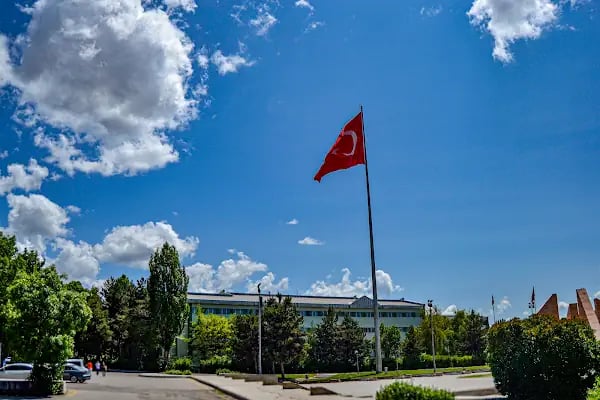Atatürk Üniversitesi - Resim 8