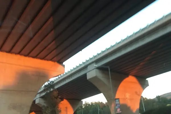 Üçkuyular Tramvay Durağı - Resim 17