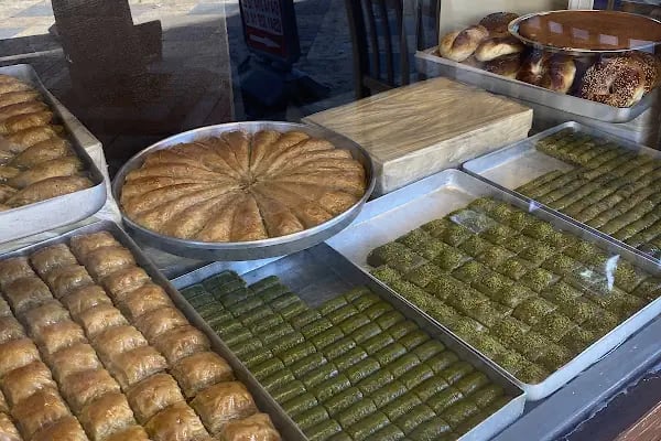 Baklavacı Badıllı Dedeoğlu - Resim 3